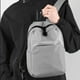 thumbnail image 3 of Mochila ligera de nailon para hombre - Mochila de viaje de color liso con múltiples bolsillos, 33 x 22 x 11 cm - Gimnasio, senderismo y uso diario, 3 of 5