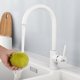 thumbnail image 1 of Grifo de cocina con caño alto, mezclador monomando para fregadero, giratorio 360°, grifo mezclador de cocina de agua fría y caliente de latón con aireador extraíble, forma de U, blanco, 1 of 5