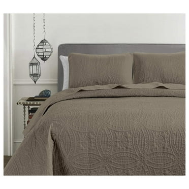 LouZub Austin 3-piece Oversized Bedspread Coverlet Set (Queen, Taupe)
