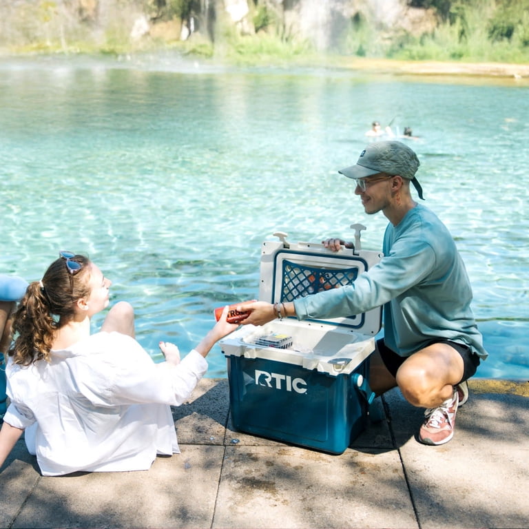 RTIC 22 QT Hard-Sided Cooler, Fits 30 Cans or 8 Wine Bottles
