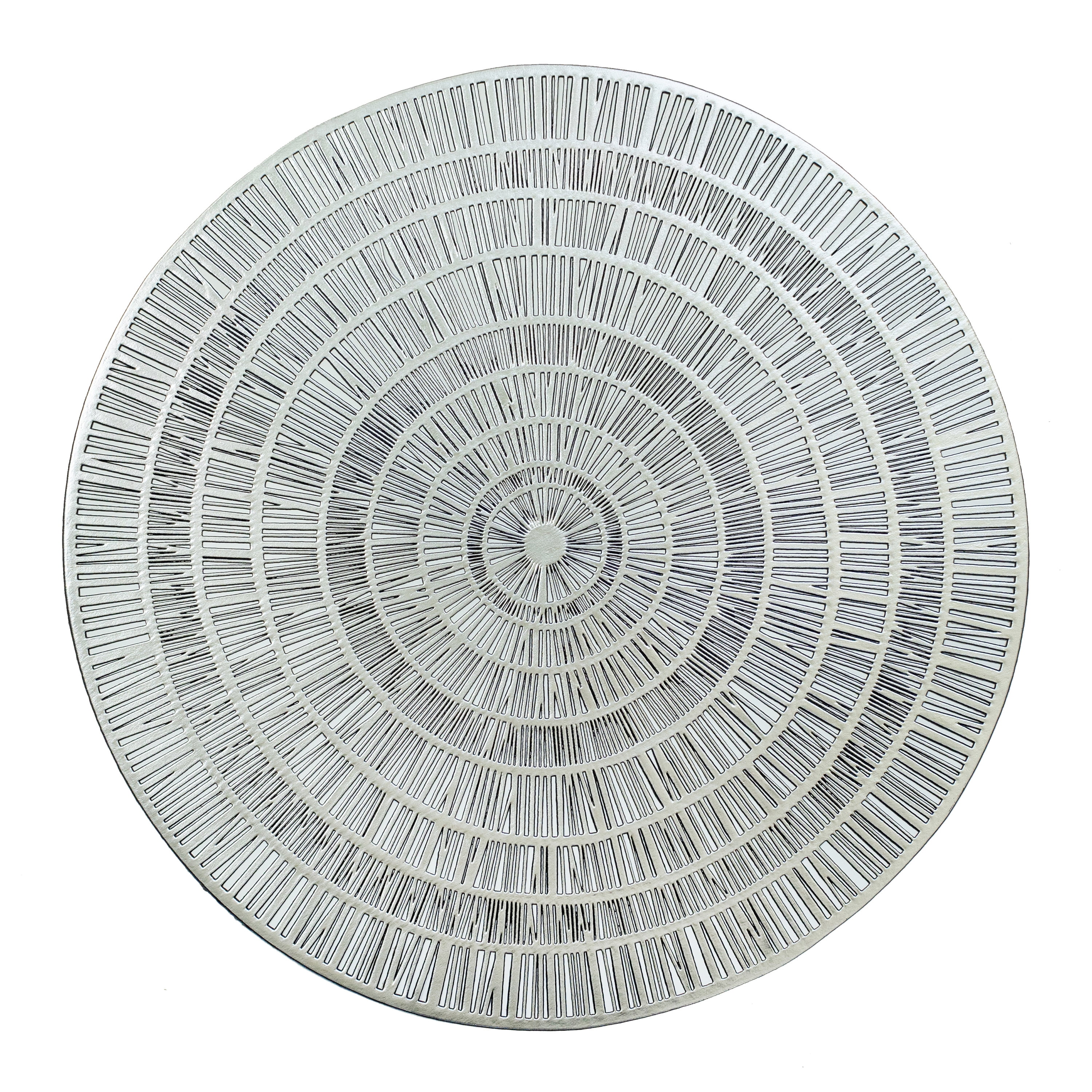 Mainstays Zayne Pressed Vinyl Round Table Placemat Silver/Black 15.8" RD (1 piece)