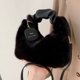 thumbnail image 2 of Bolso de felpa de moda para mujer, bolso de mensajero sencillo e informal de invierno, bolso de mano retro para mujer, 2 of 6