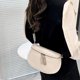 thumbnail image 5 of Bolso bandolera para mujer con correa ancha, riñonera de piel para mujer, bolso de hombro pequeño con cremallera y correa de hombro extraíble., 5 of 6