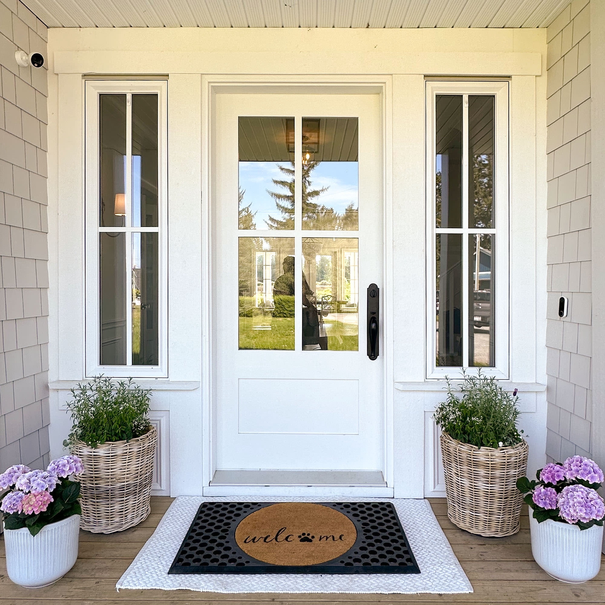 4 Cats & Dogs: Convertible 27 x 43.5" Entrance Mat, Dog Feet & Home (Includes Round Core & Frame)