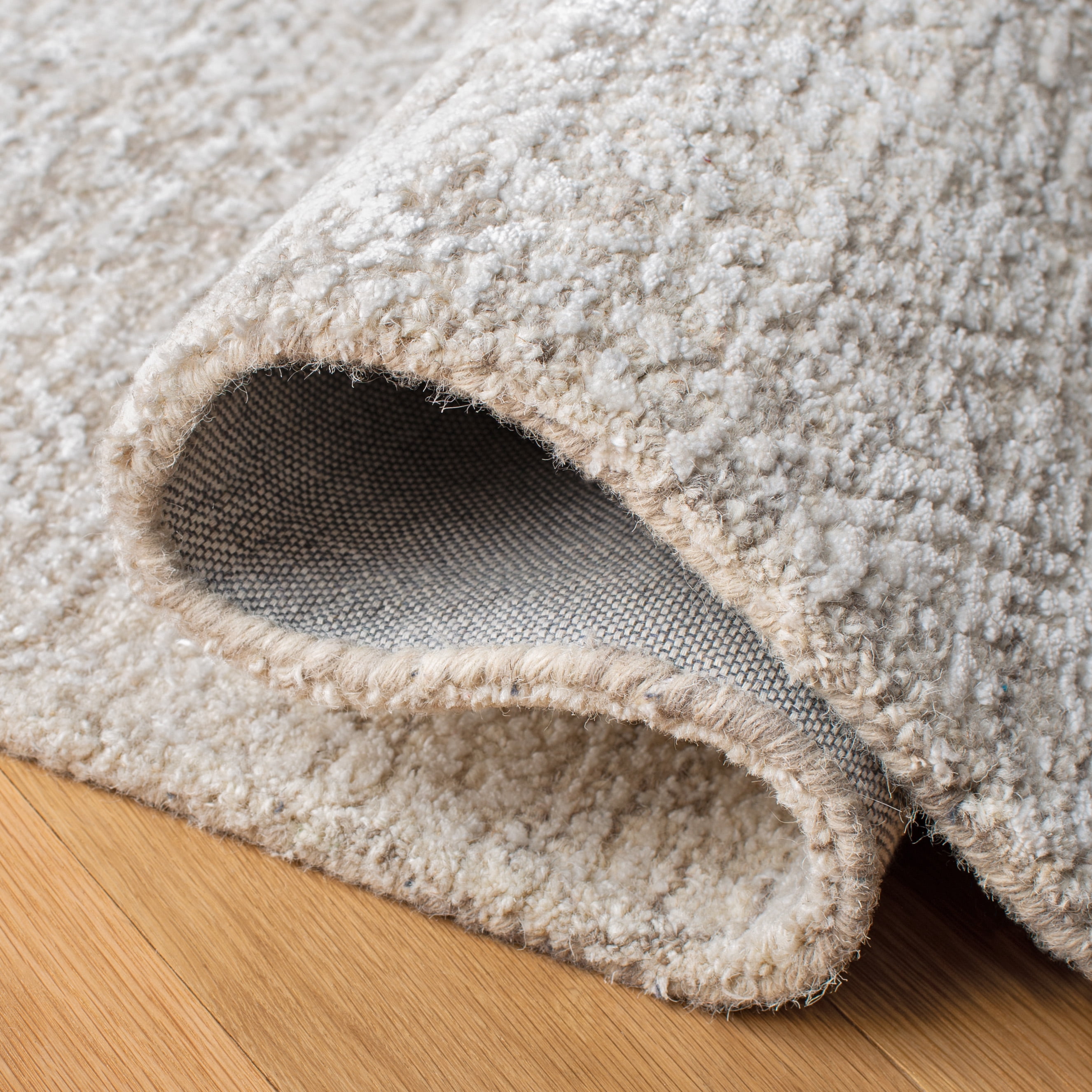 SAFAVIEH Glamour Peronal Diamond Area Rug, Beige, 6' x 6' Square