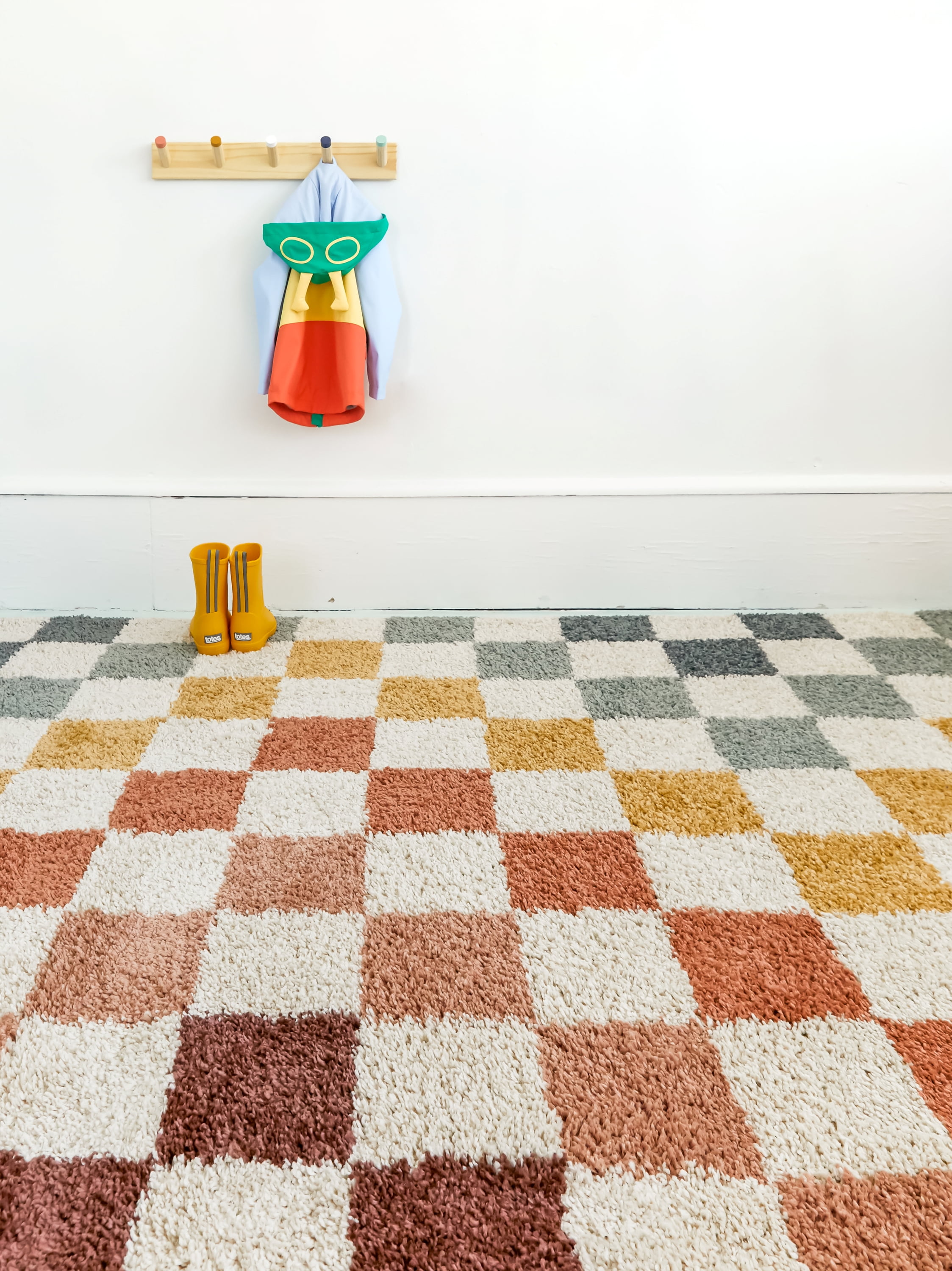Mainstays Rainbow Checkered Shag Indoor Rug, 7' 10" x 10'