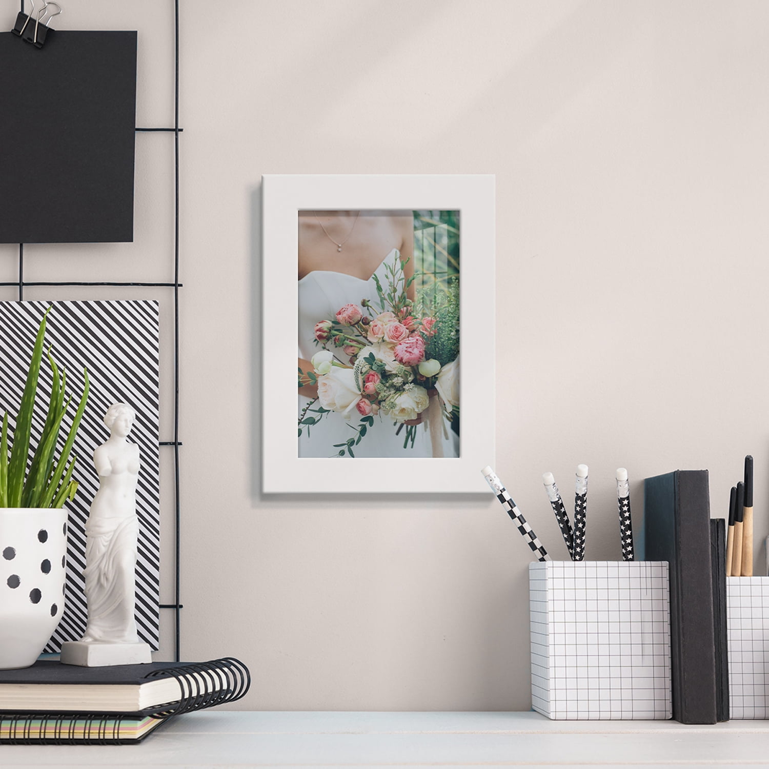 Modern 4 in. x 6 in. White Picture Frame (Set of 2)