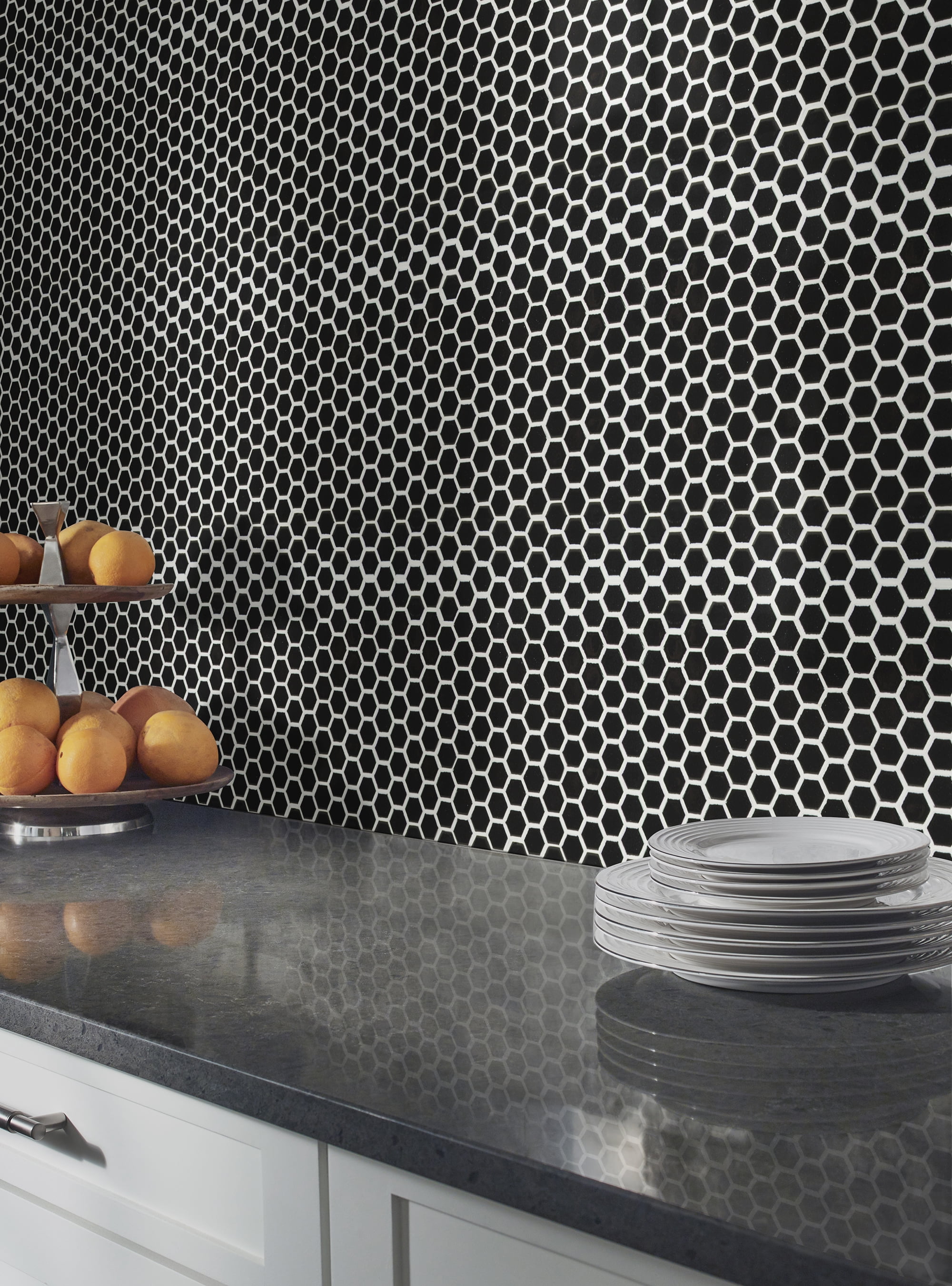 Retro Nero Hexagon 11.73 in. x 10.16 in. x 6mm Glossy Porcelain Mesh-Mounted Mosaic Tile (12.9 sq. ft. / case)