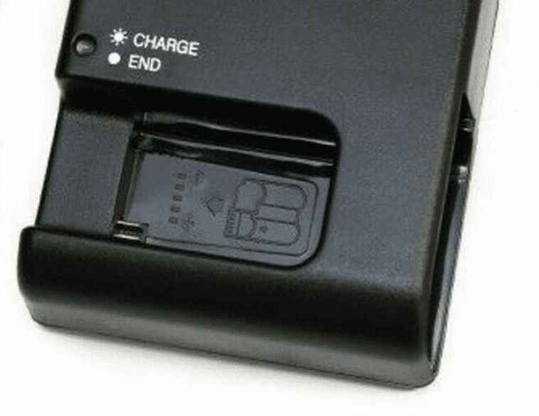 LC-E8 Charger Compatible with Canon LP-E8 Battery EOS Rebel T3i T4i T5i 600D 650D 700D Kiss X4 X5 X6i Camera