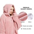thumbnail image 2 of Manta portátil con capucha Bedsure Cozy Sherpa para mujer, color rosa, 2 of 6