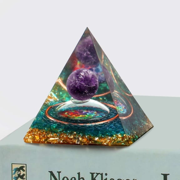 PULLIMORE Energy Pyramid Amethyst Crushed Stone, 7 Chakra Natural Crystal Healing Pyramid Energy Generator, Reiki Healing, Meditation, Yoga, Spiritual Balance Crystals Stones (Green)