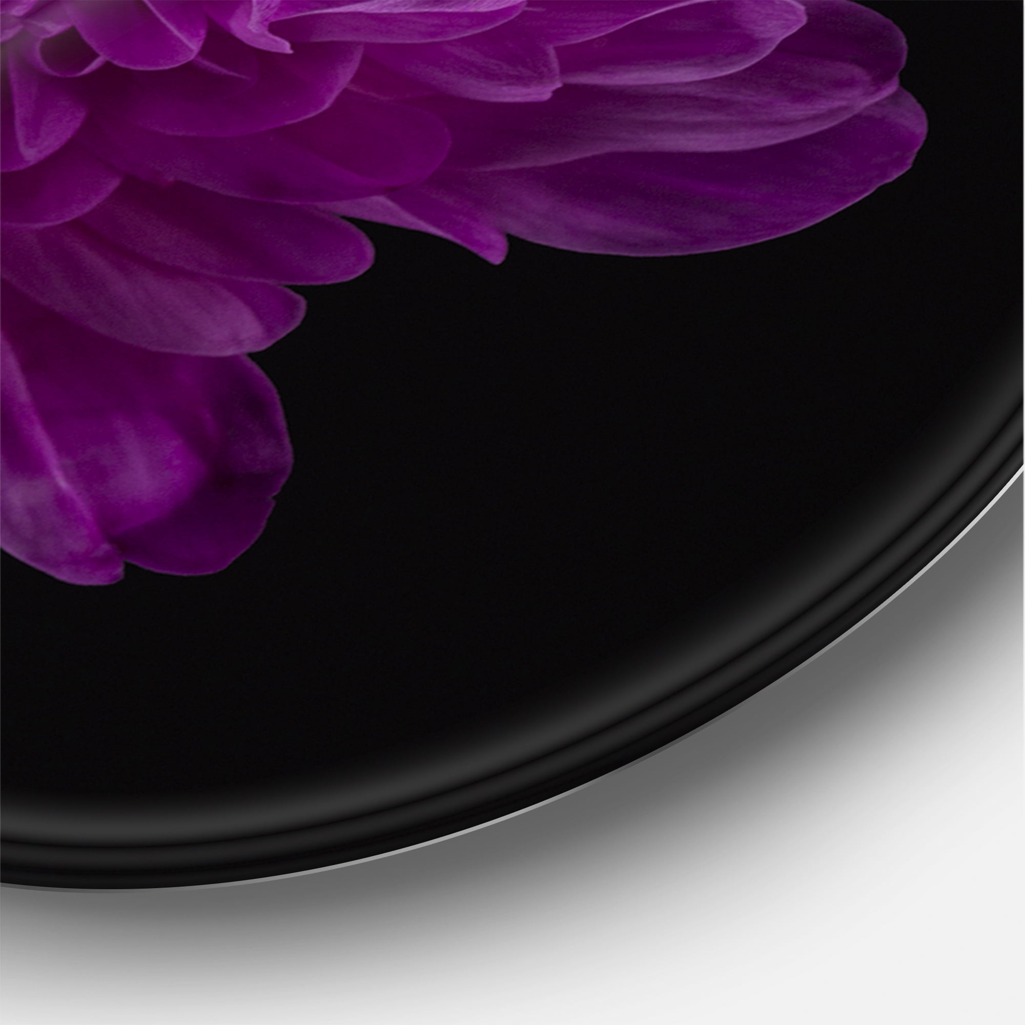 Designart 'Single Purple Chrysanthemum Flower On Black Reflection' Traditional Circle Metal Wall Art 36x36 - Disc of 36