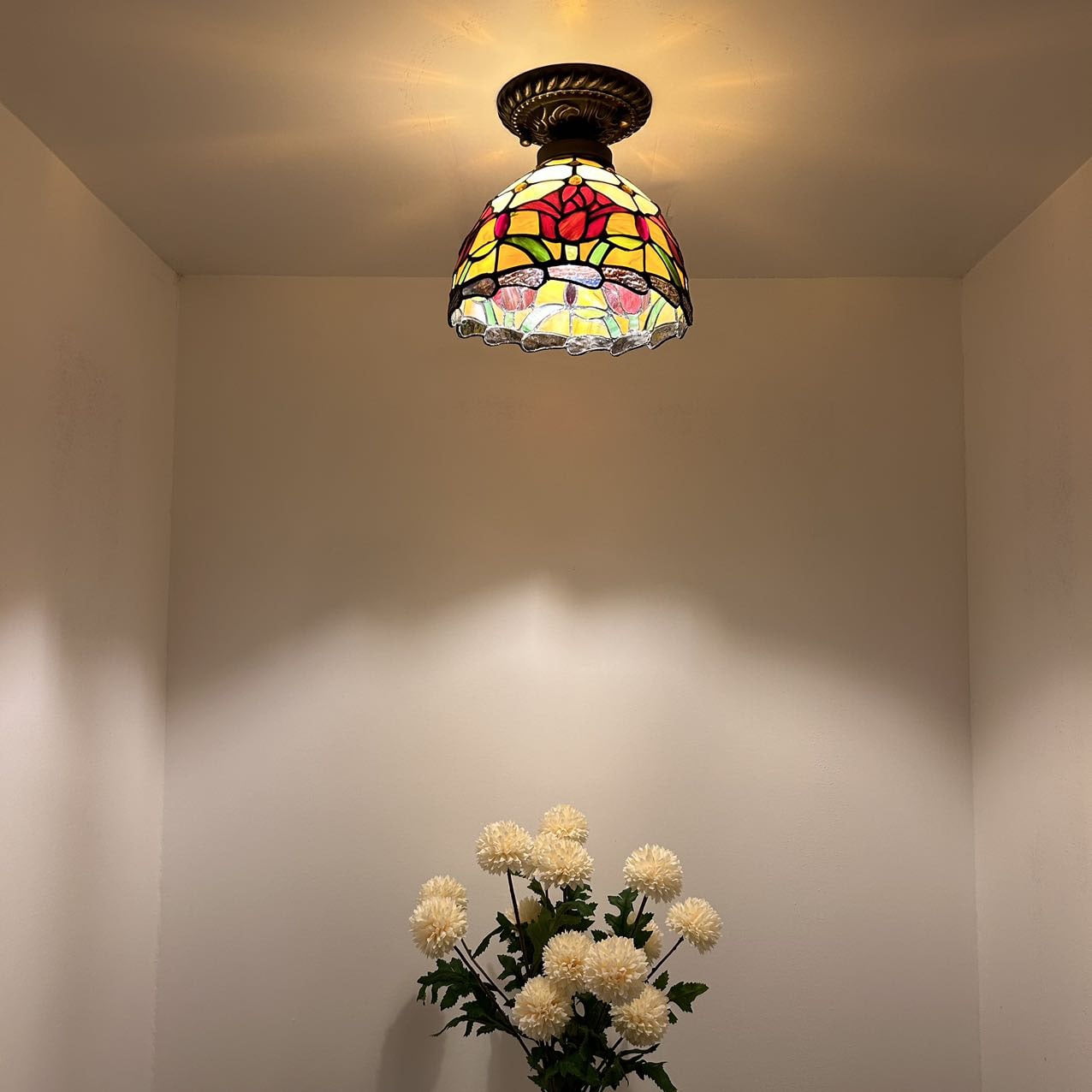 Enjoy Decor Lamps 8-Inch Tiffany Ceiling Light with Stained Glass Bowl