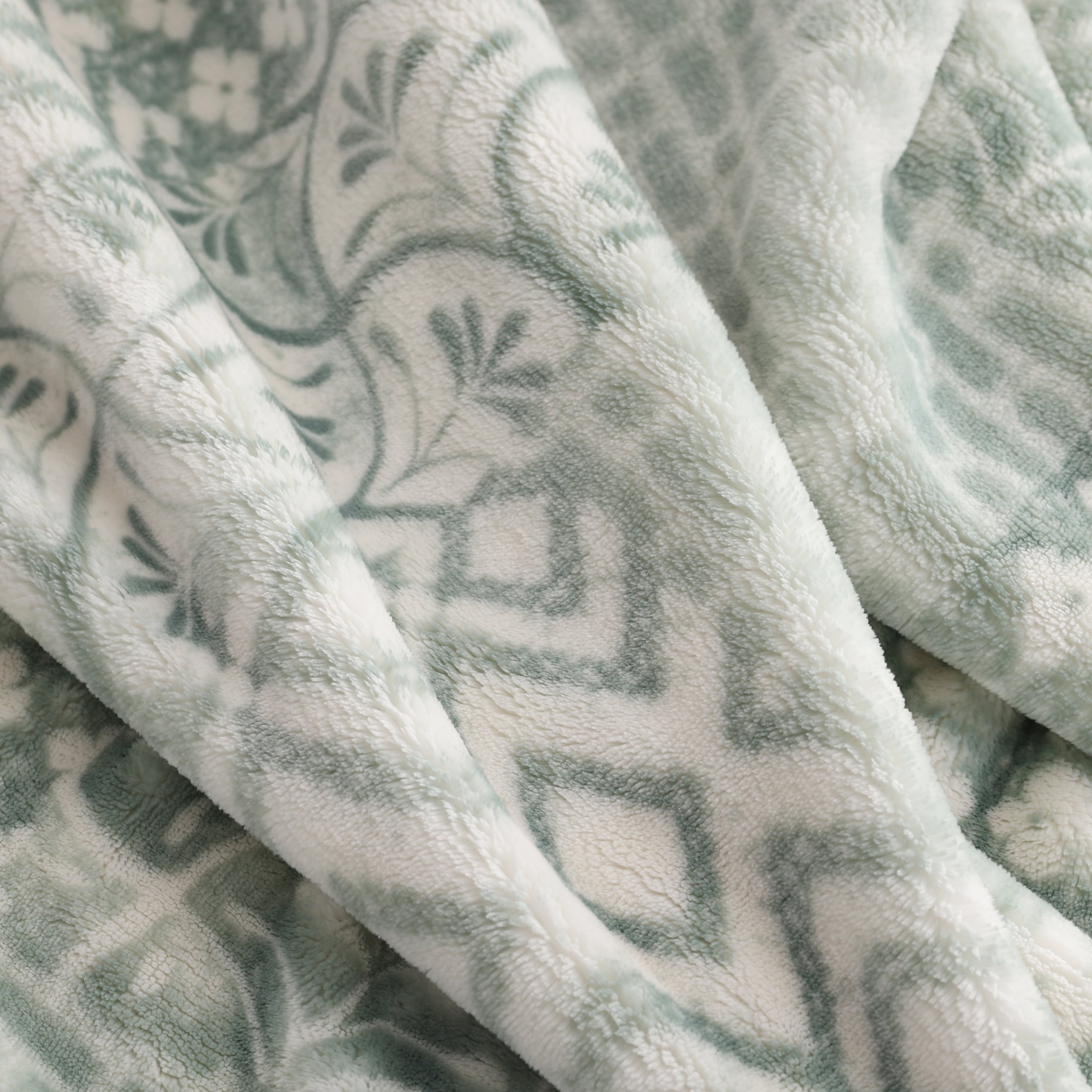 Better Homes & Gardens Printed Velvet Plush Super Soft Throw Blanket, Oversized, Patchwork Geo Green