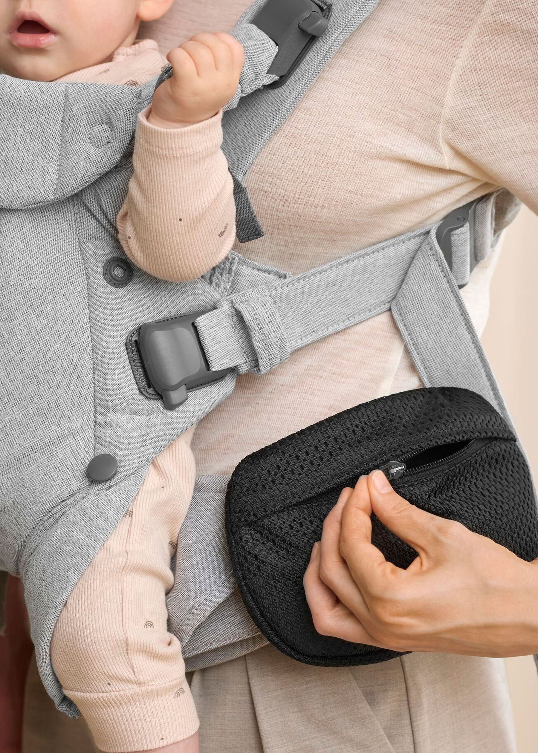 BabyBjorn Pocket Pouch for Infant Hip Seat Baby Carriers, Mesh, Black
