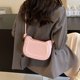 thumbnail image 4 of Bolso Hombro para Mujer Elegante Correa Ajustable Silla Montar PU Viajes Al Aire Libre, 4 of 9
