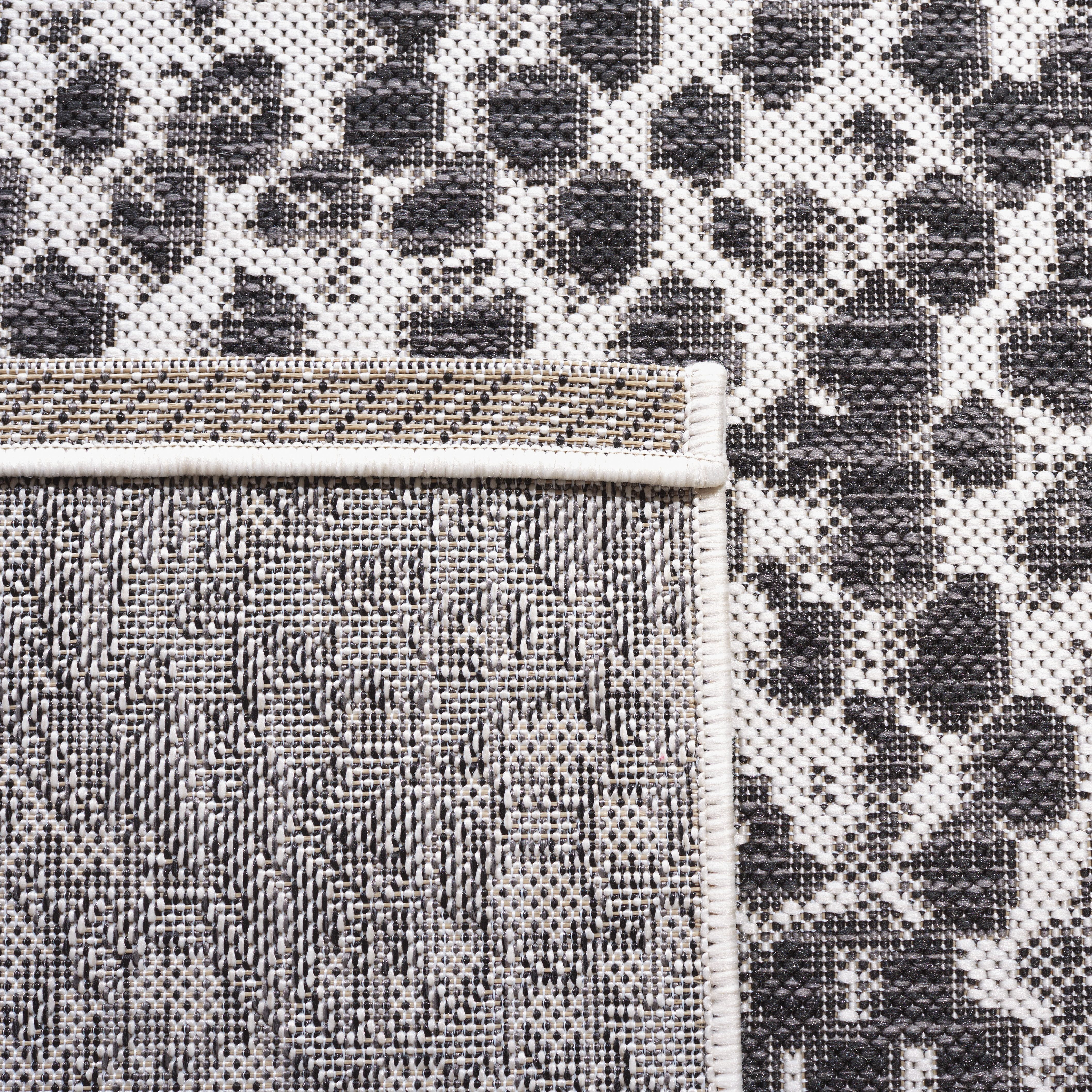 Safavieh Courtyard Alphonse Animal Indoor/Outdoor Area Rug, Gray/Black, 8' x 10'
