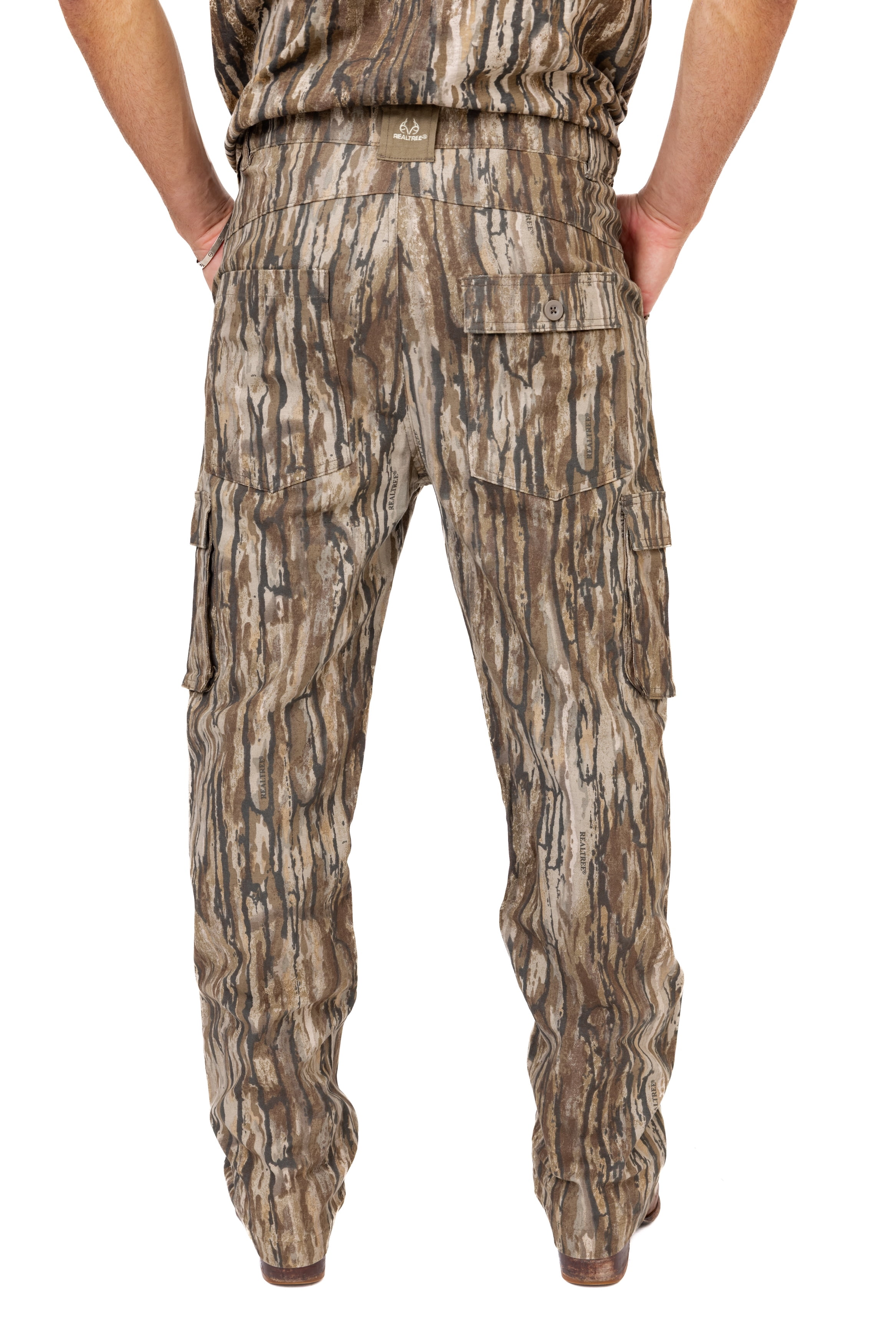Realtree Men’s 6-Pocket Cargo Camo Hunting Pants , Regular Fit, Straight Leg, Camo Pants for Outdoor, Hiking Wear | S-4X