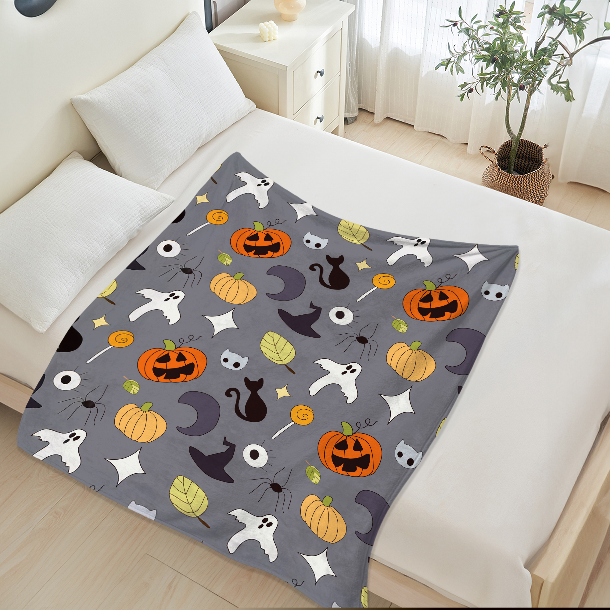 thumbnail image 4 of Halloween Throw Blanket 50" x 60" - Soft Flannel Blanket, Cozy Plush for Couch, Sofa & Bed, Fall Winter Decor, for Kids & Adults, 4 of 7
