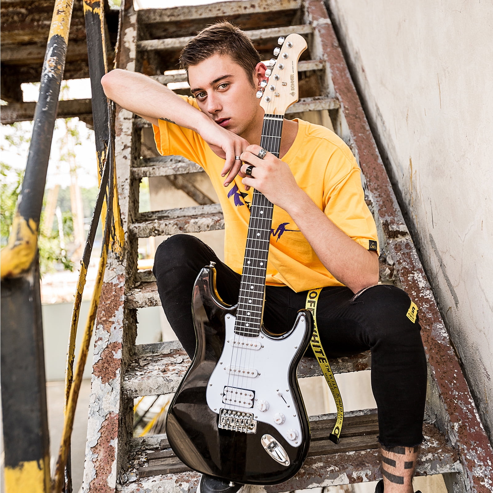 Donner DST-100B 39" Electric Guitar Beginner Kit Solid Body Full Size HSS for Starter, with Amplifier, Bag, Digital Tuner, Capo, Strap, String, Cable, Picks, Black