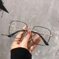 thumbnail image 2 of FeiKong Gafas con bloqueo de luz azul para mujer, anteojos cuadrados de gran tamaño con tachuelas de diamante, anteojos para hombre con filtro UV antideslumbrante, anteojos para juegos de computadora, 2 of 5