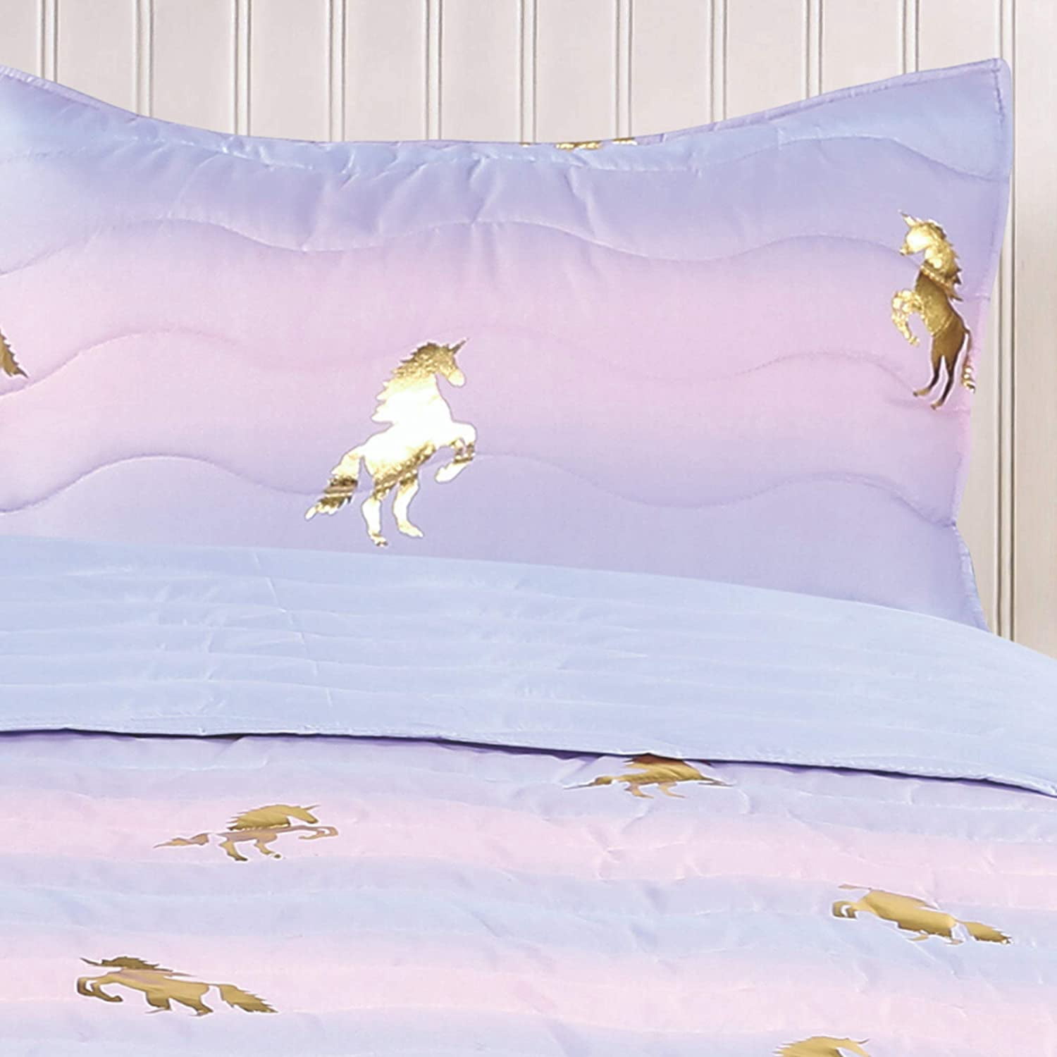 Tadpoles 2-Piece Girls Unicorn Quilt Set | 1 Twin Bed Size Quilt & 1 Standard Sham | Made of 100% Micro-denier Polyester Fiber | Soft, Smooth & Durable | Ideal for Teens | Metallic Gold Unicorns