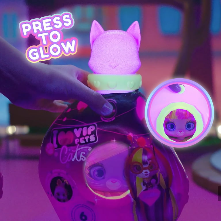 Vip Pets Cats Deluxe Collect all Six UV Flashlight Included Ages 3