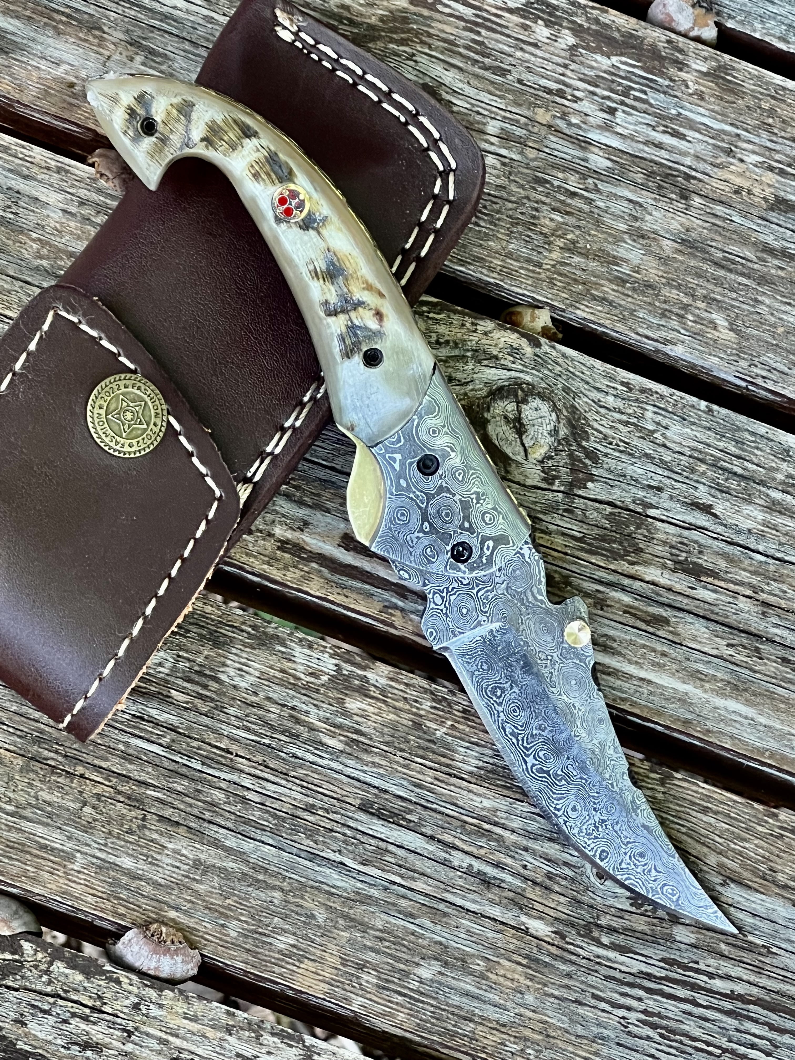 Custom Handmade Damascus Steel Folding Knife - Ram Horn Handle (FN-76)