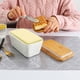 thumbnail image 4 of Mantequera de cerámica con tapa y cuchillo | Mantequera y panera de gres | Tapa de madera y base antideslizante para encimera de cocina, 4 of 8