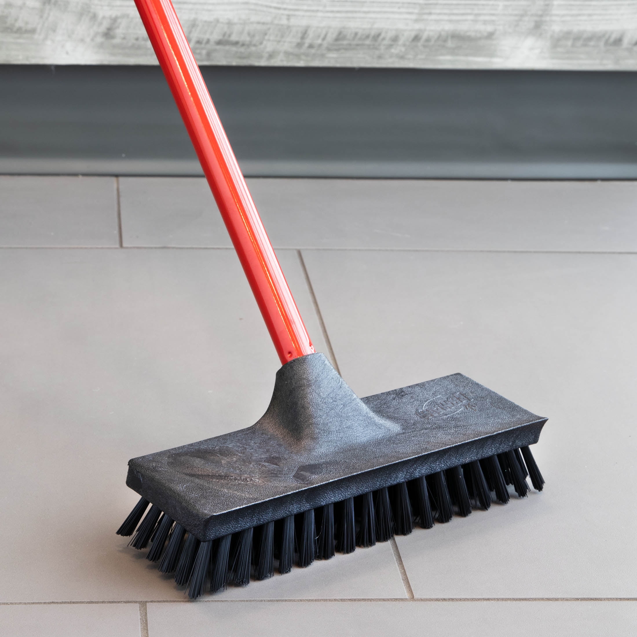 Libman Heavy Duty Floor Scrub Brush with Steel Handle Red/Black