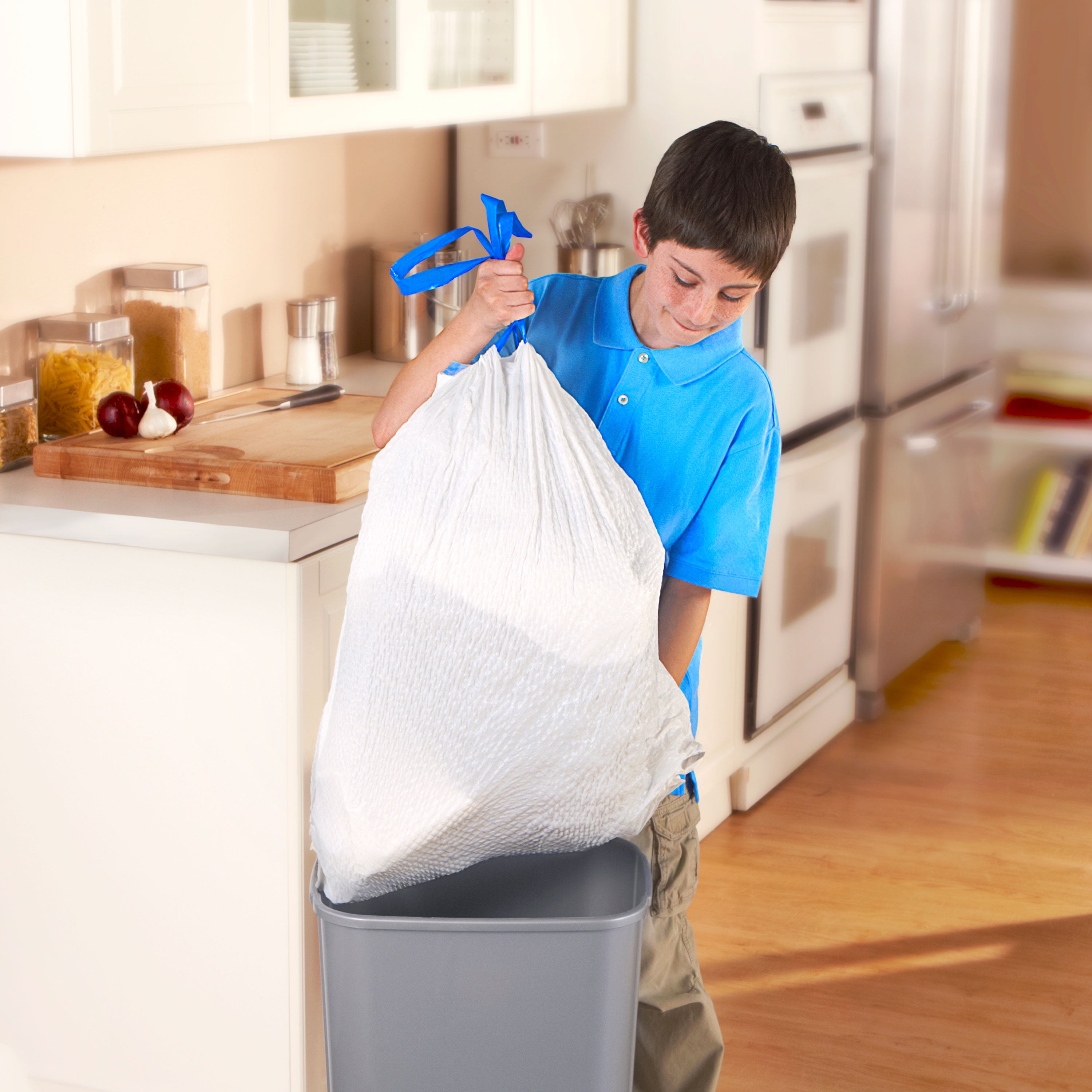 Hefty Ultra Strong Tall Kitchen Drawstring Trash Bags 13 Gallon, 80