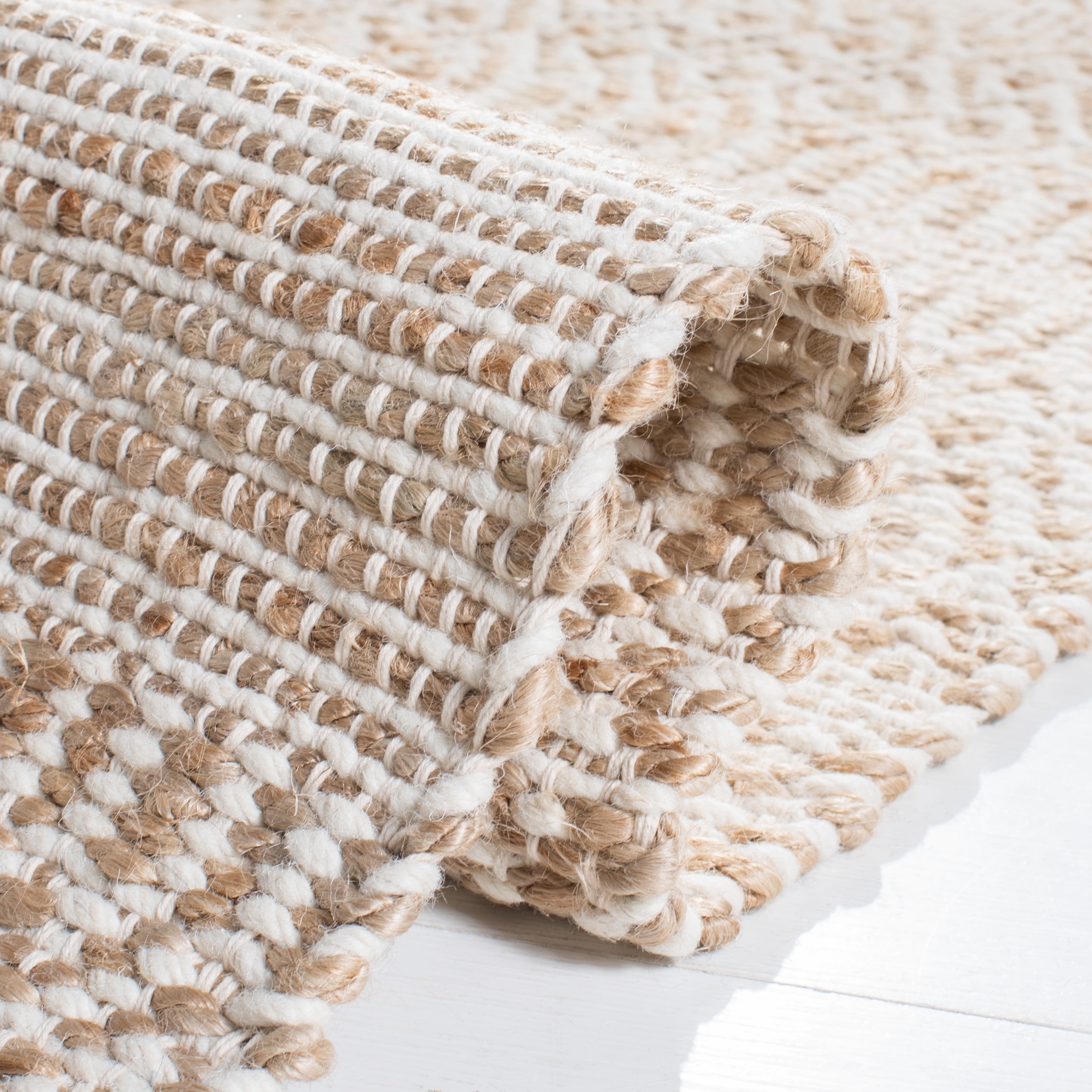 SAFAVIEH Natural Fiber Delice Geometric Area Rug, Natural/Ivory, 6' x 6' Square