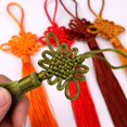 thumbnail image 3 of Borla de seda hecha a mano con colgante de borla de seda satinada para decoración de puertas y manijas de automóviles, 3 of 5