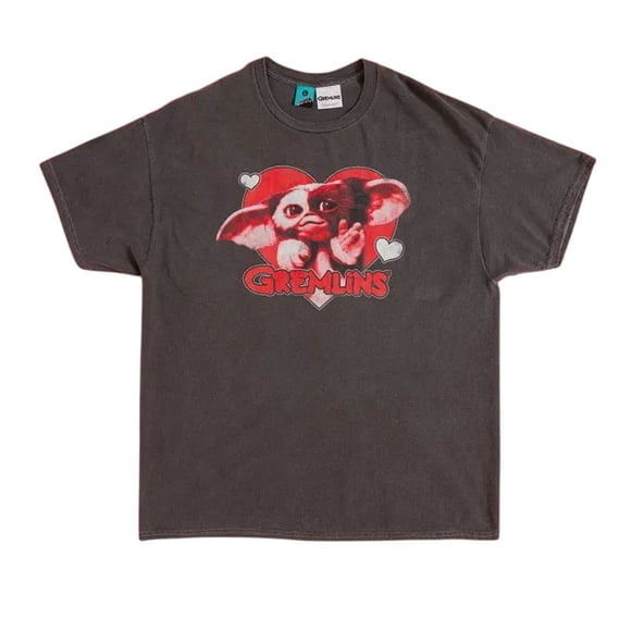 Gremlins  Adult Gizmo Heart Vintage Wash T-Shirt