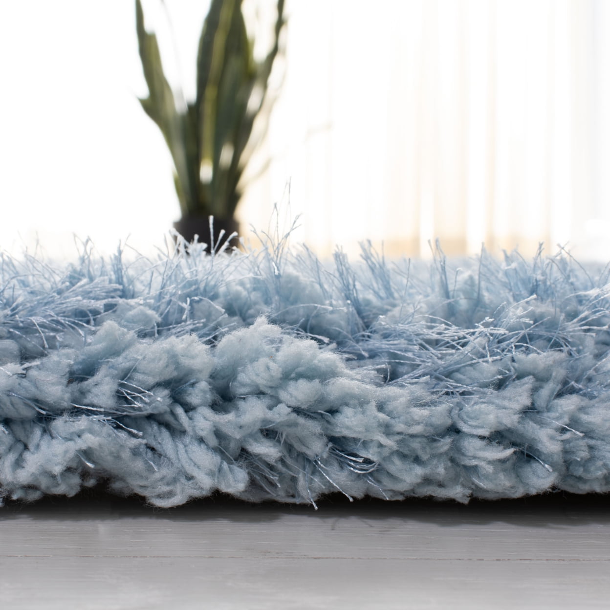 SAFAVIEH Supreme Charlton Solid Plush Polyester Shag Area Rug, Light Blue, 3' x 5'