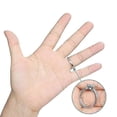 thumbnail image 2 of Ajustador de tamaño de anillo invisible de silicona, reductor de tamaño de anillo transparente, 2 of 4