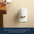 thumbnail image 3 of Yankee Candle Recharge de Diffuseur Clean Cotton ScentPlug®, 3 of 7