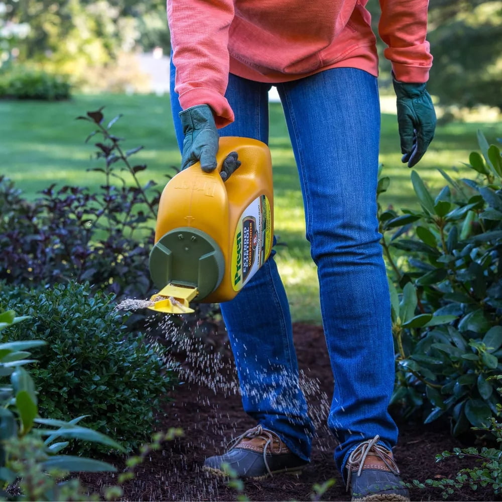 Extended Control Weed Preventer Herbicide - 4.93lbs: Lawn Care, Granular Formula, 805 sq ft Coverage