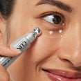 thumbnail image 2 of Sérum concentrado Clinique All About Eyes Brightening, 10 ml, 2 of 8