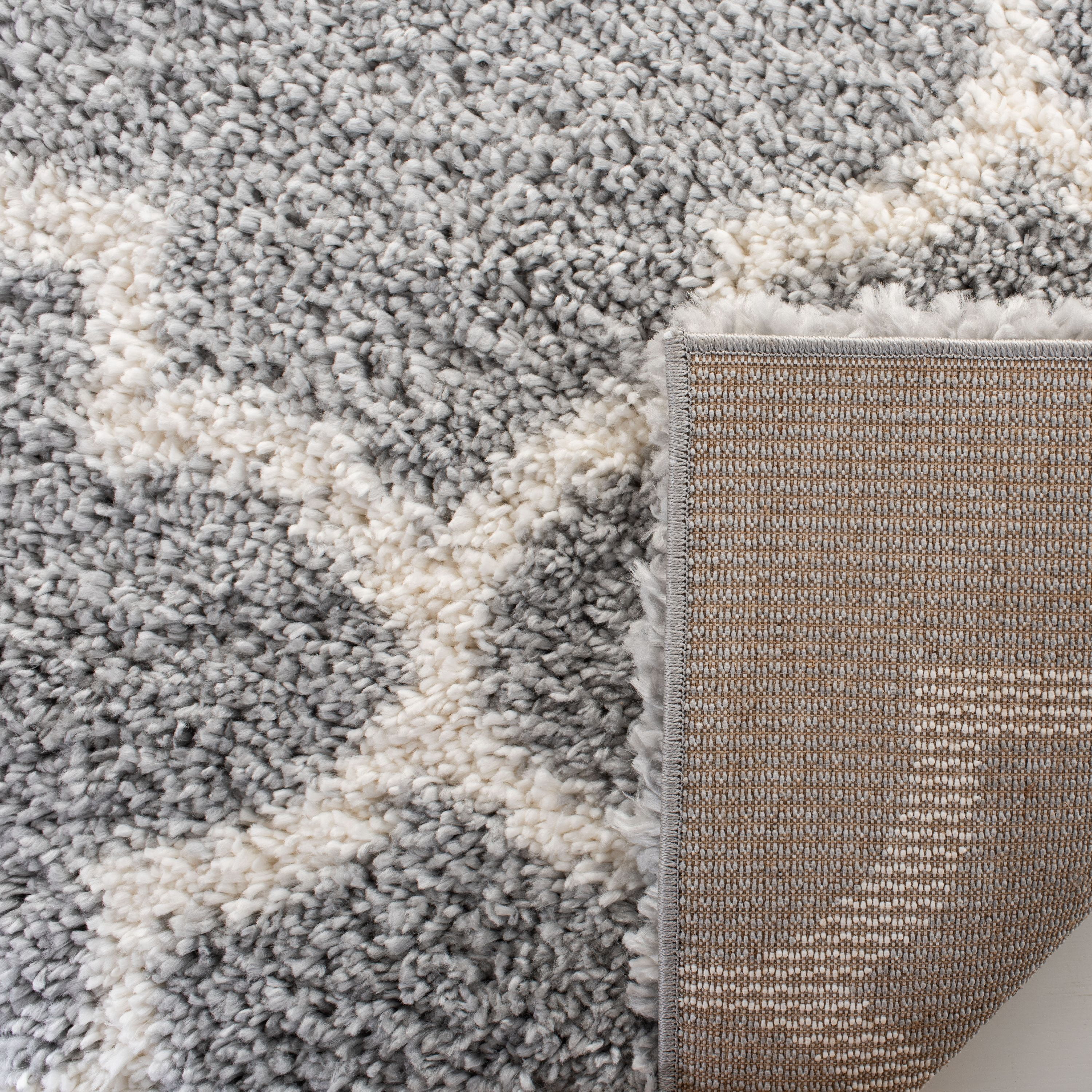 SAFAVIEH Fontana Hilda Geometric Plush Shag Area Rug, Grey/Cream, 6'7" x 6'7" Square