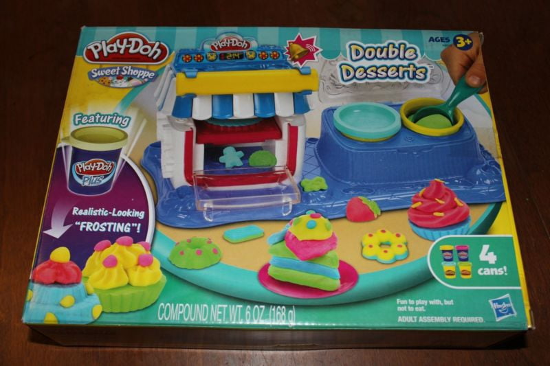 Double Desserts Playset NEW damaged box 
