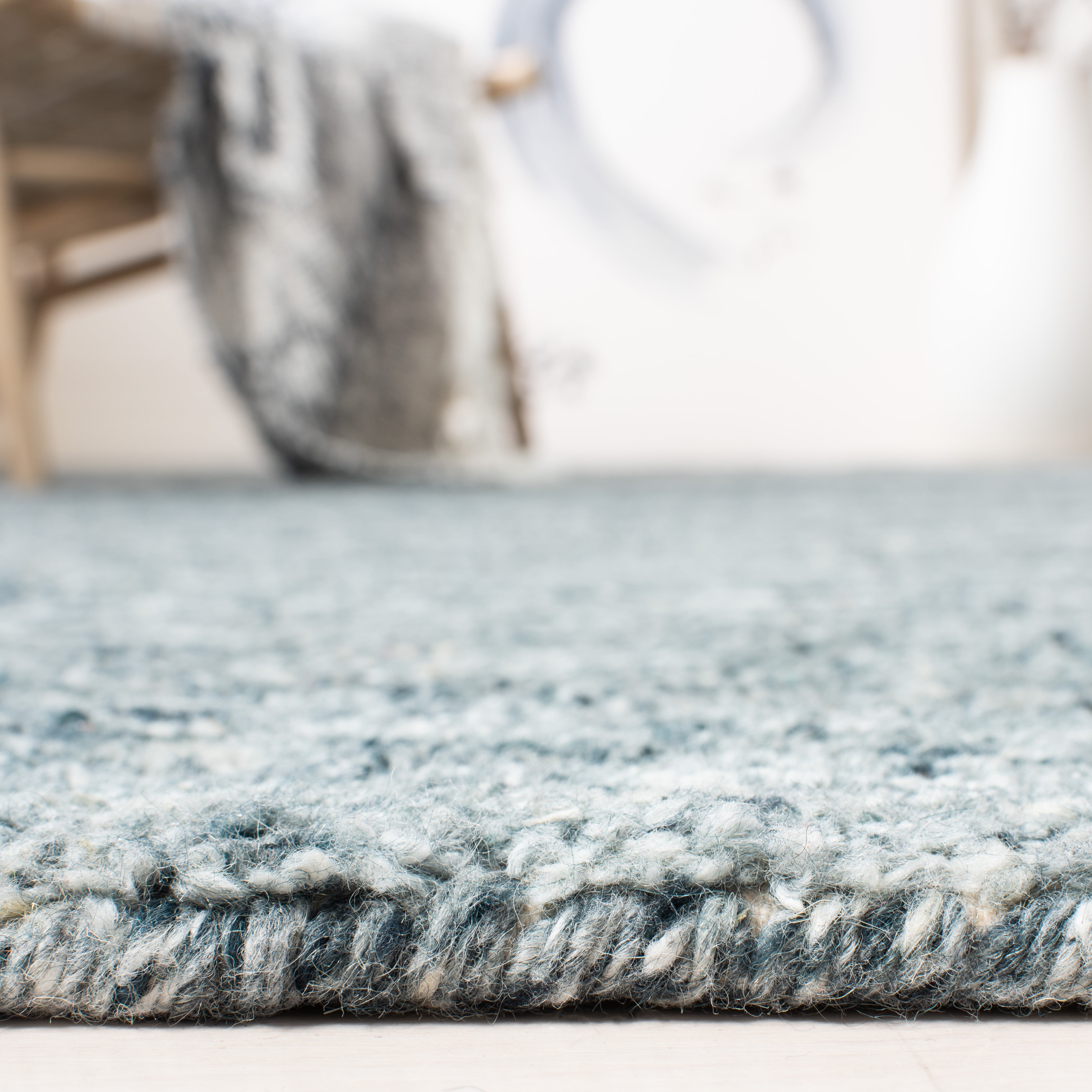 Safavieh Himalaya Flanagan Solid Area Rug, Blue/Gold, 8' x 10'