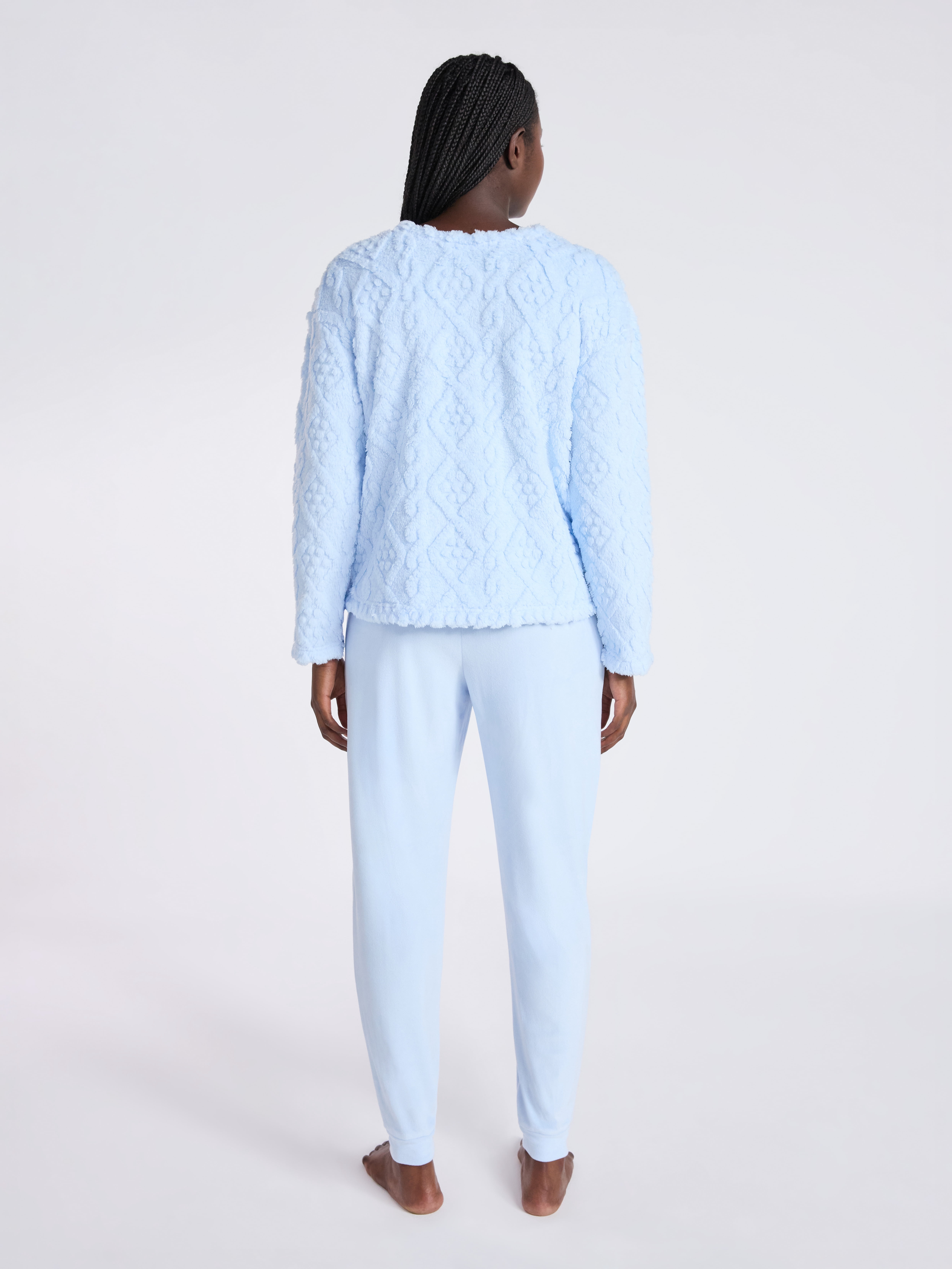 Joyspun Women's Plush Long Sleeve Top and Joggers Pajama Set, 2-Piece, Size XS-3X