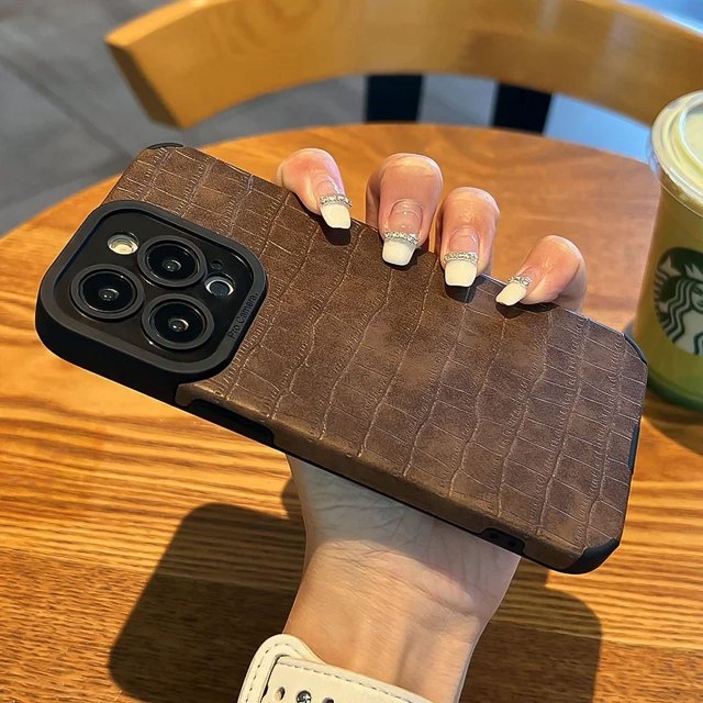 For Funda iphone 16 15 14 12 11 13 Pro 15Pro 16Pro Max mini X XS Max XR SE2 SE 2022 7 8 Plus Phone Case Crocodile Leather Cover Brown iPhone 13