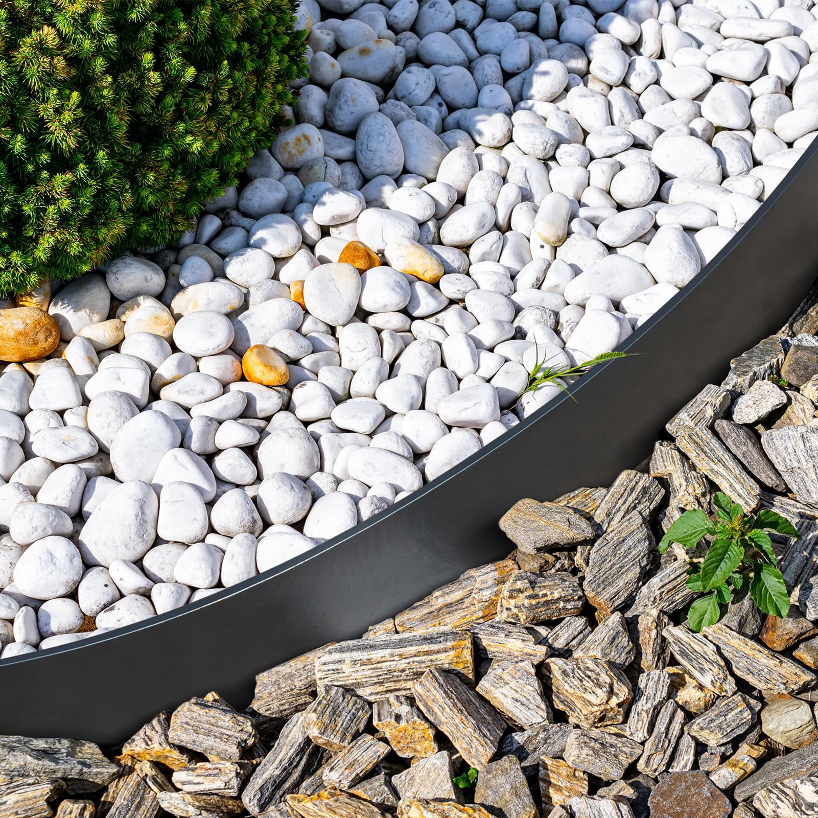KORALAKIRI Landscape Edging Kit, 33ft Garden Edging Border 3.9 Inch Tall with 50 Pcs Spikes, Edging for Landscaping, Garden, Black