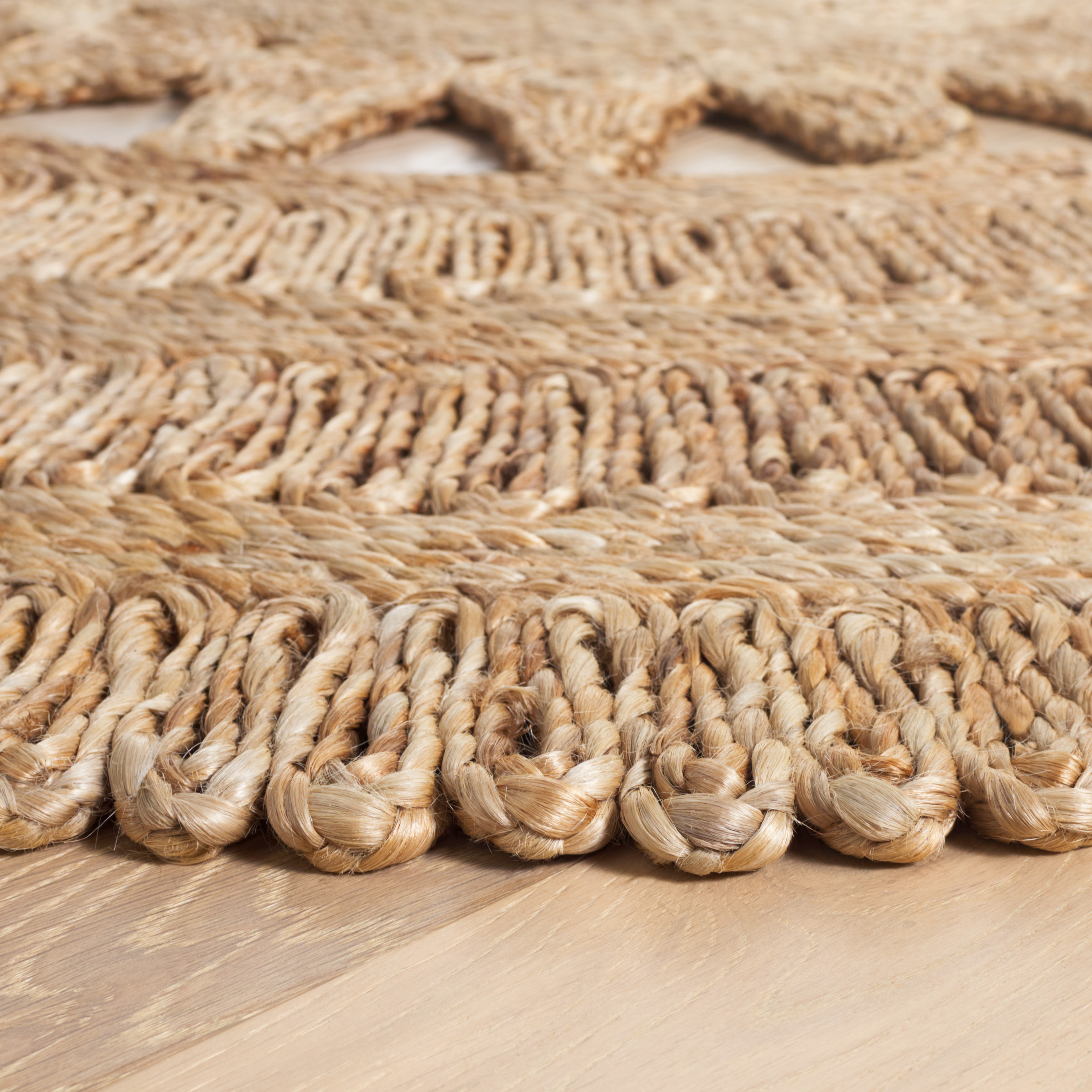 SAFAVIEH Natural Fiber Lavern Geometric Area Rug, Natural, 4' x 4' Round