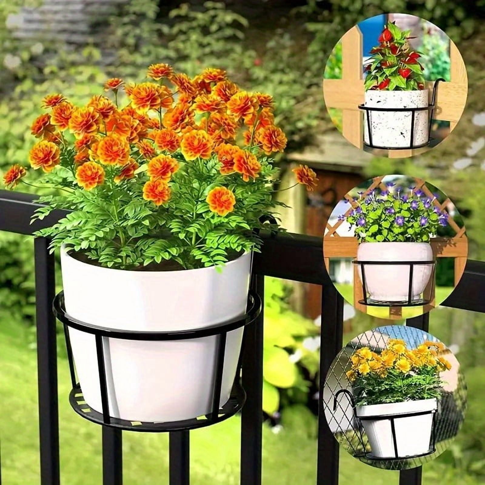 Set of 3 Black Hanging Planters with Hooks for Indoor and Outdoor Gardening, Perfect for Balconies, Fences, and Walls, Durable Metal Design with Removable Planting Baskets