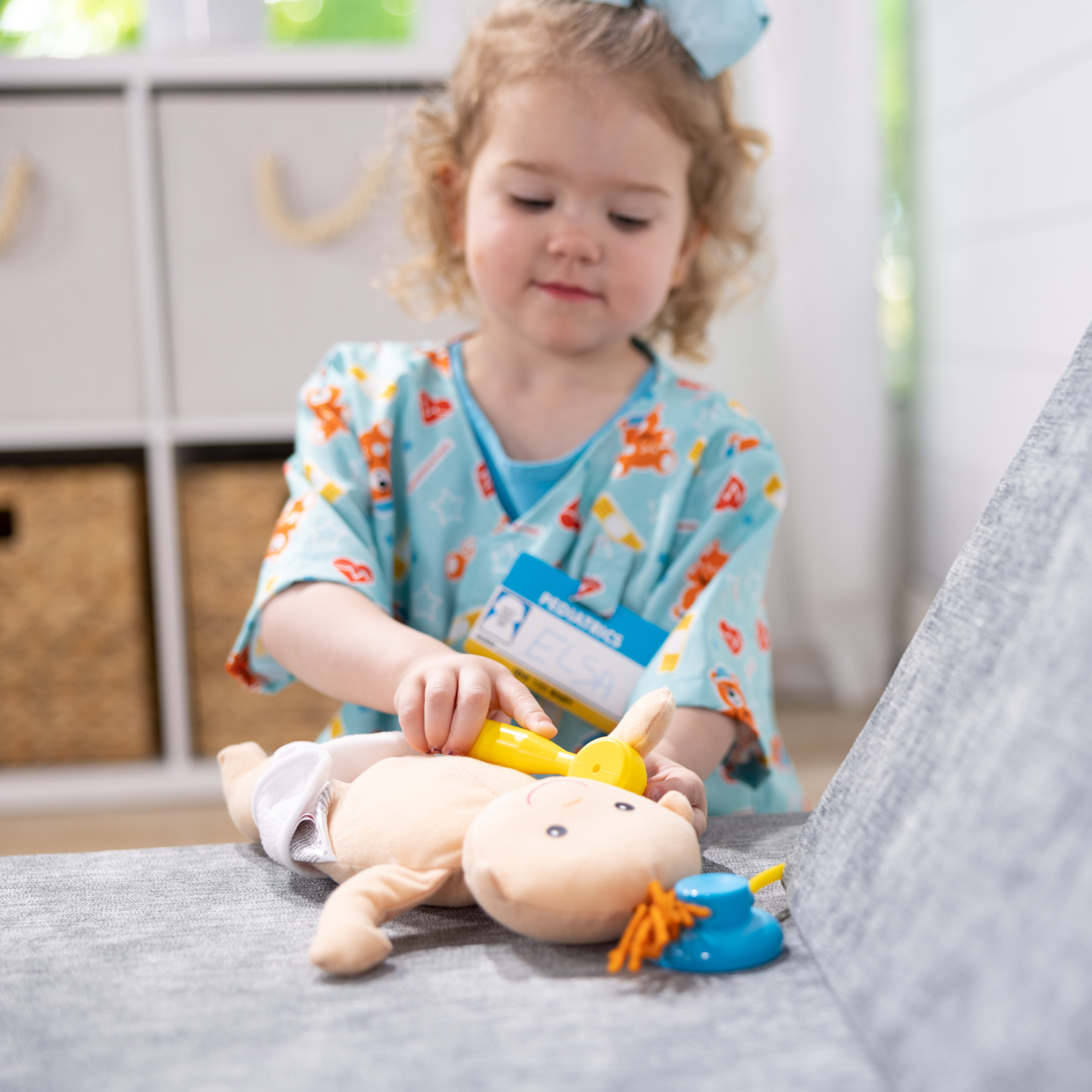 Melissa & Doug Pediatric Nurse Costume Role Play Set photo 2