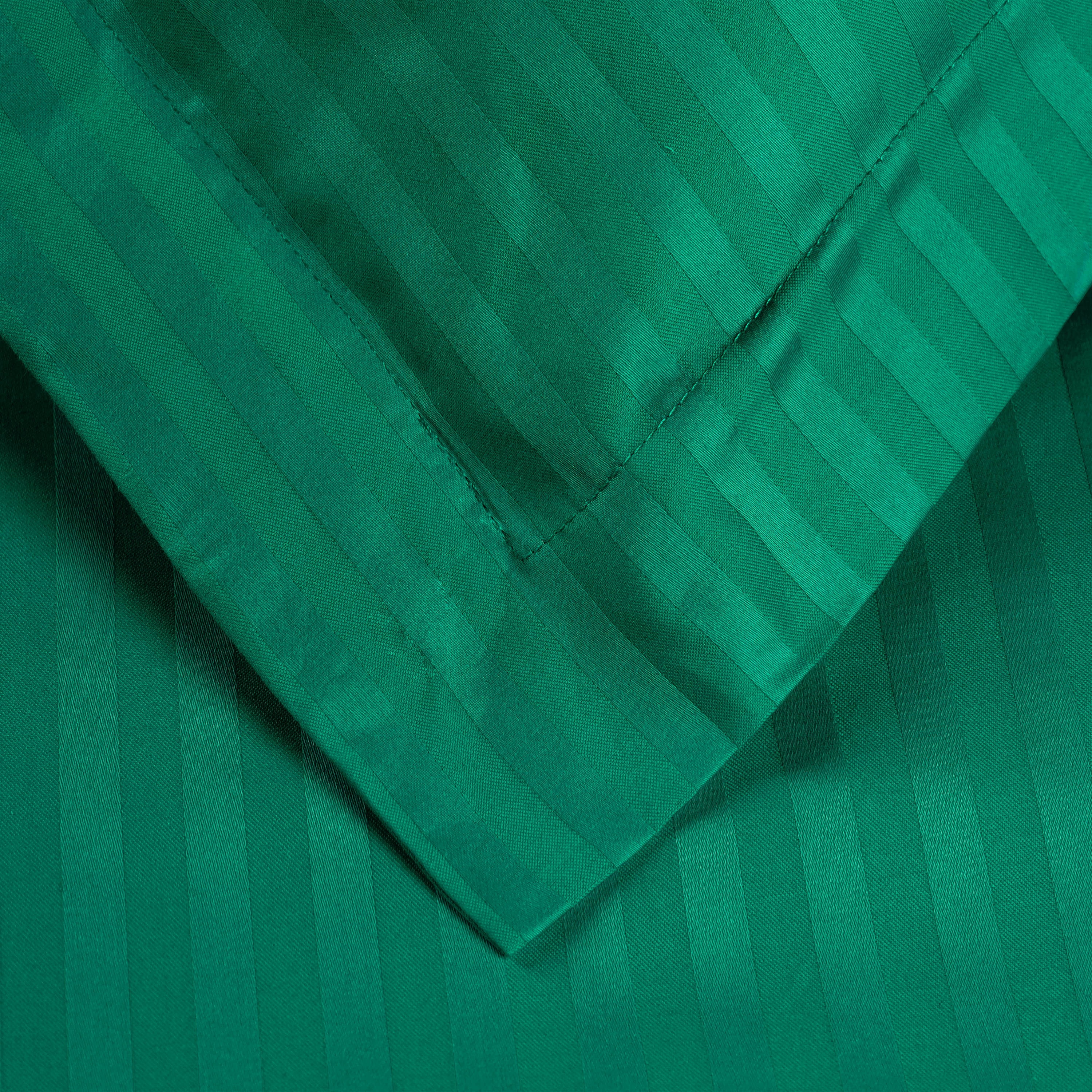 BNM 300 Thread Count Egyptian Cotton Duvet Cover, King/ California King, Hunter Green