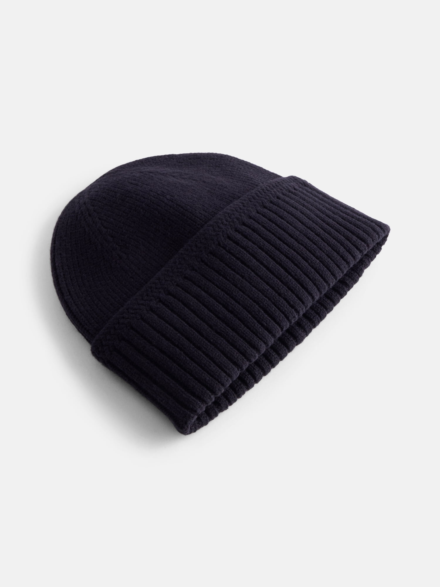 Scenario Women's Ribbed Beanie, Black Soot